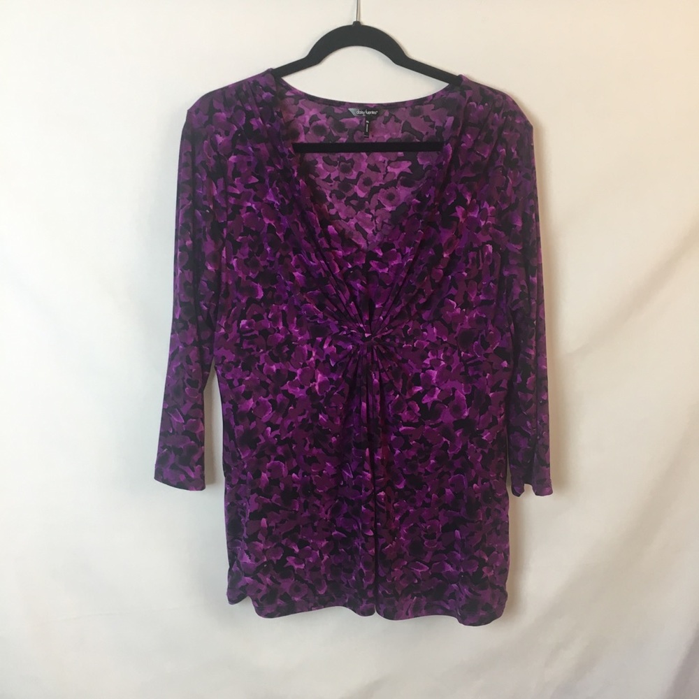 Daisy Fuentes XL purple/black top